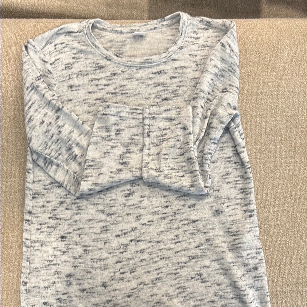 Old Navy Light Gray Knit Sweater
